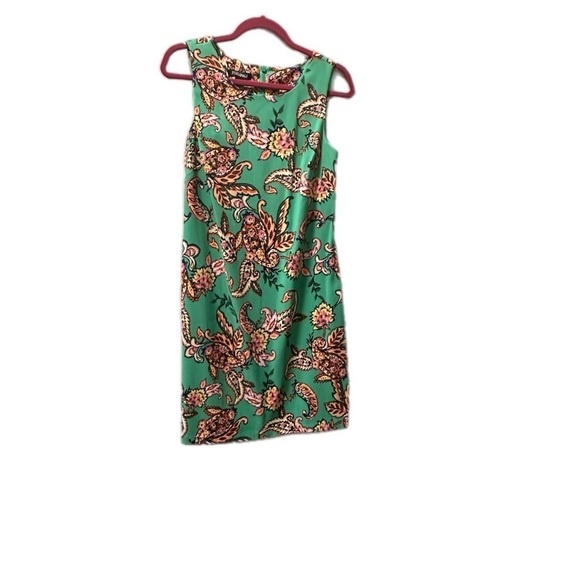 Dress from Ros and Ali is a statement,combining vibrant style w classic comfort. - Picture 5 of 13